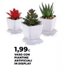 Vaso Con Piantine Artificiali In Display